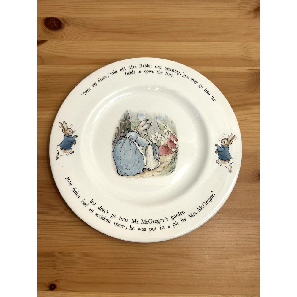 Wedgwood Beatrix Potter Peter Rabbit Cake Plate 9 7/8" Discontinued Ceramic